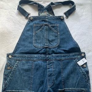 Gap Overalls Size L.